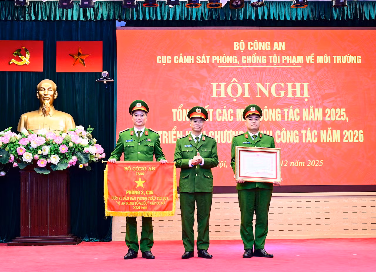 Đấu tranh quyết liệt với các vi phạm pháp luật về môi trường, tài nguyên, an toàn thực phẩm -1