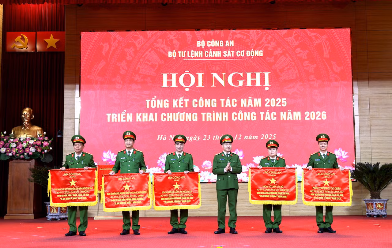 Phát huy vai trò lãnh đạo toàn diện các mặt công tác của lực lượng Cảnh sát cơ động -0