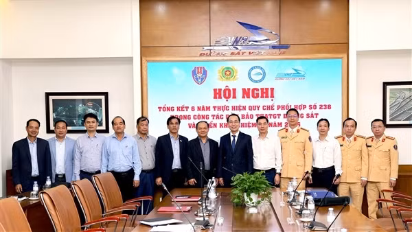 Tăng cường phối hợp liên ngành, đảm bảo TTATGT đường sắt