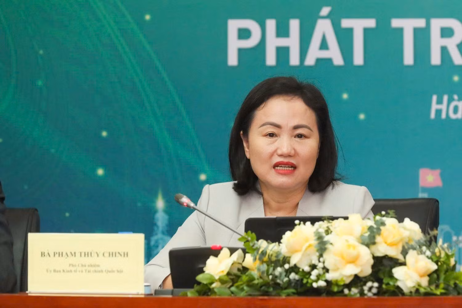 Từ trụ cột năng lượng đến điểm tựa cộng đồng -0