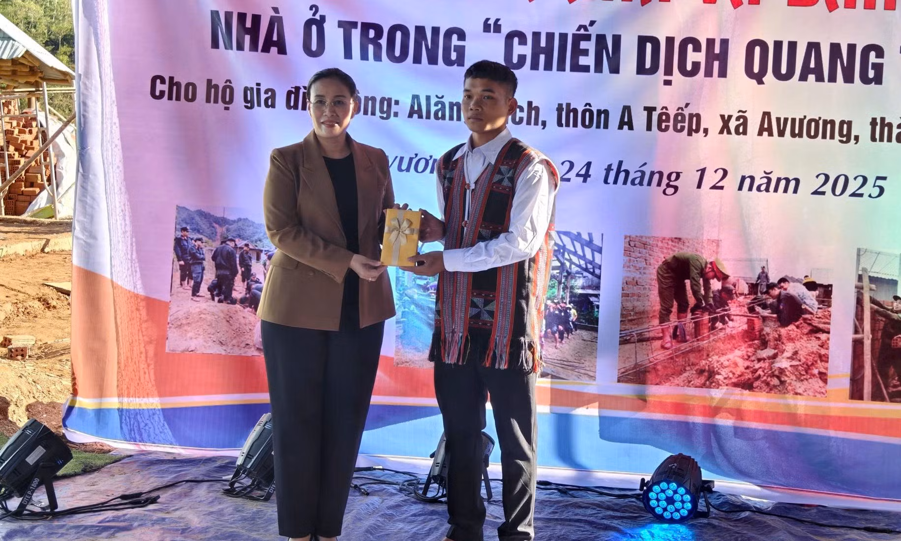 Công an Đà Nẵng bàn giao căn nhà đầu tiên trong Chiến dịch Quang Trung -0