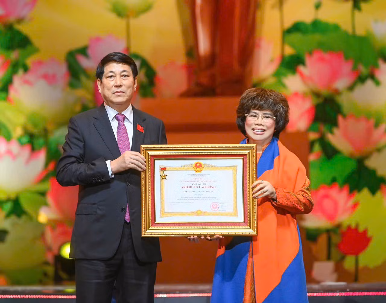 Anh hùng Lao động Thái Hương: “Hạnh phúc nhất là đã mang lại lợi ích thiết thực cho cộng đồng” -0