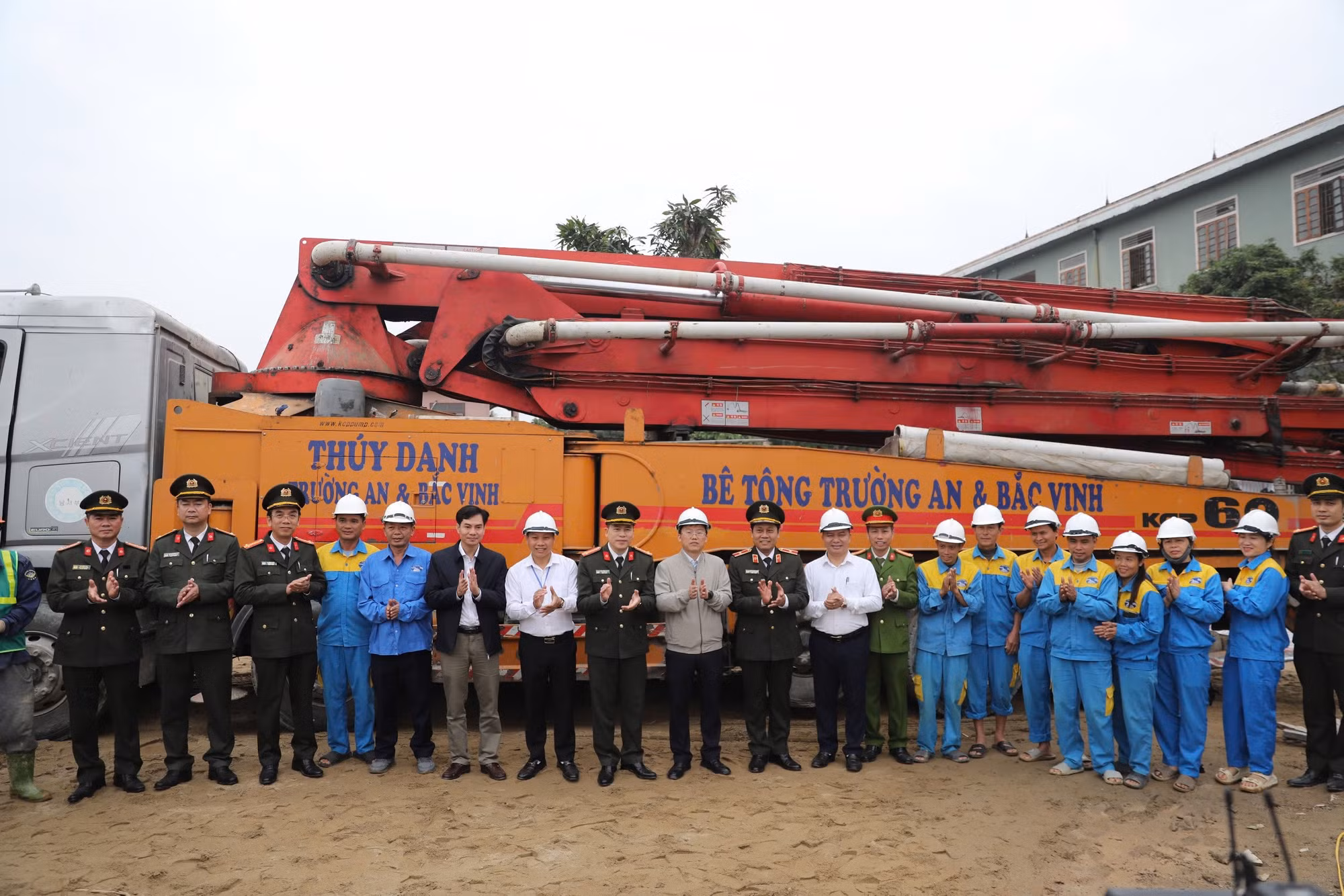 Bộ Công an: &nbsp;Tổ chức Lễ hoàn thổ, dâng hương tri ân tưởng nhớ các anh hùng, liệt sỹ tại Đền thờ và Nghĩa trang Liệt sĩ Yên Thành -0