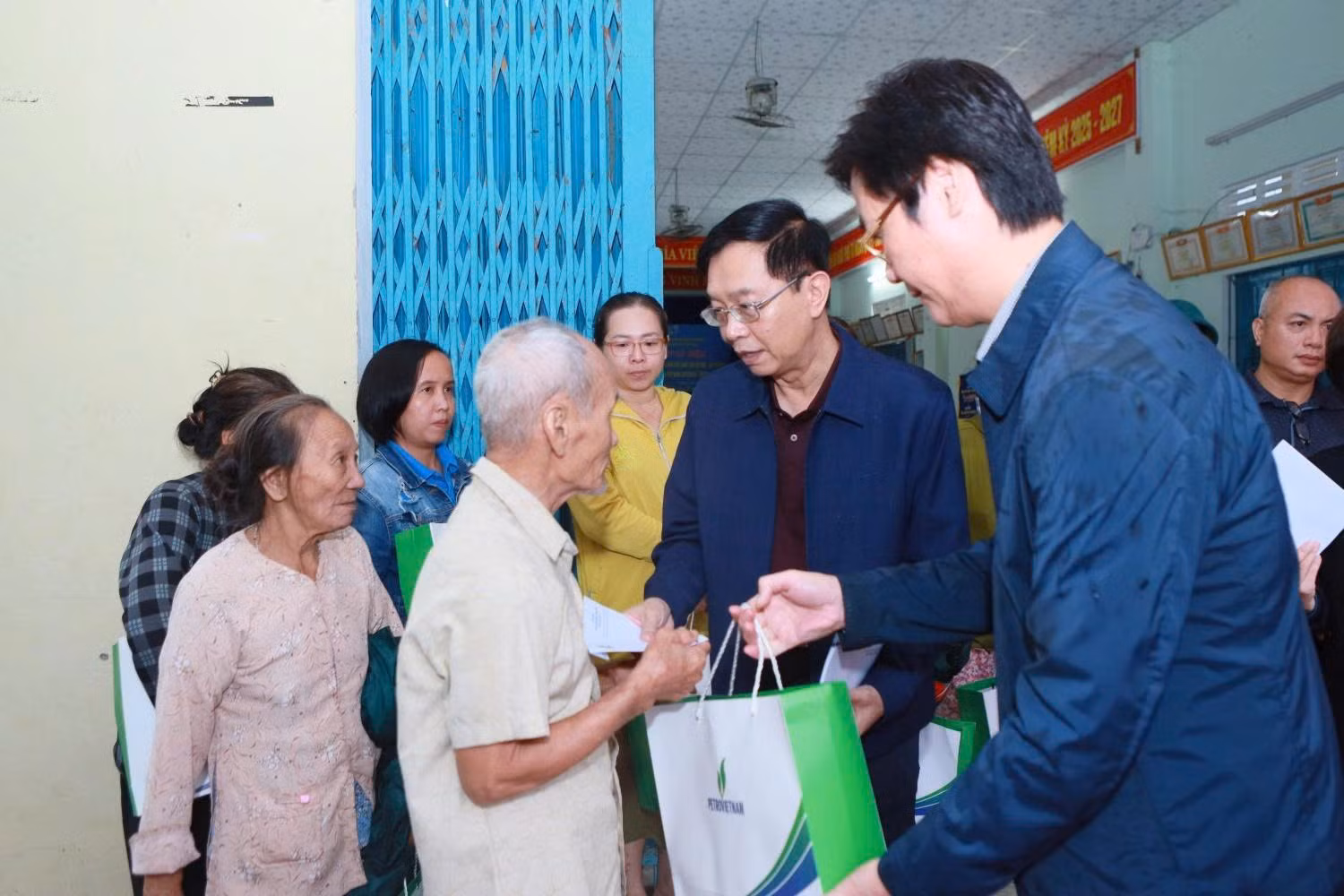 Từ trụ cột năng lượng đến điểm tựa cộng đồng -0