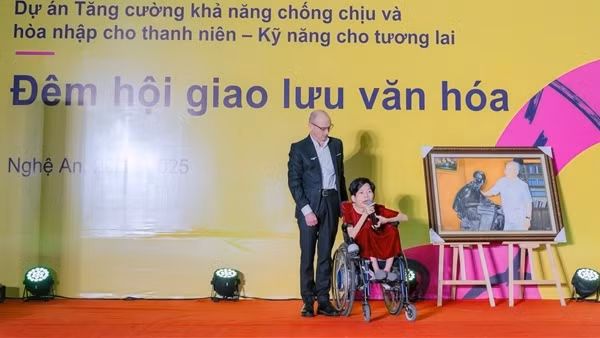 Trao kỹ năng số - Mở cánh cửa hòa nhập cho thanh niên khuyết tật Nghệ An