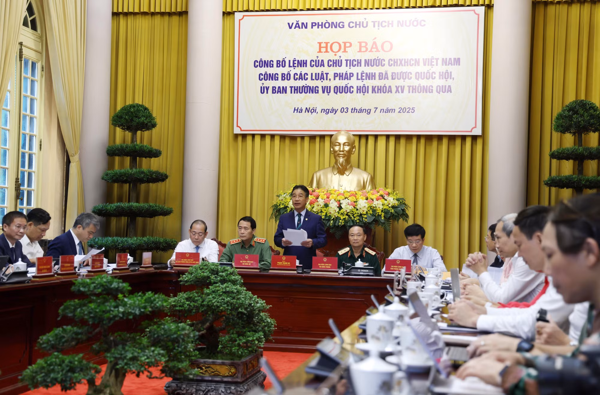 Tạo điều kiện thuận lợi trong thực hiện thủ tục nhập, trở lại quốc tịch Việt Nam -0