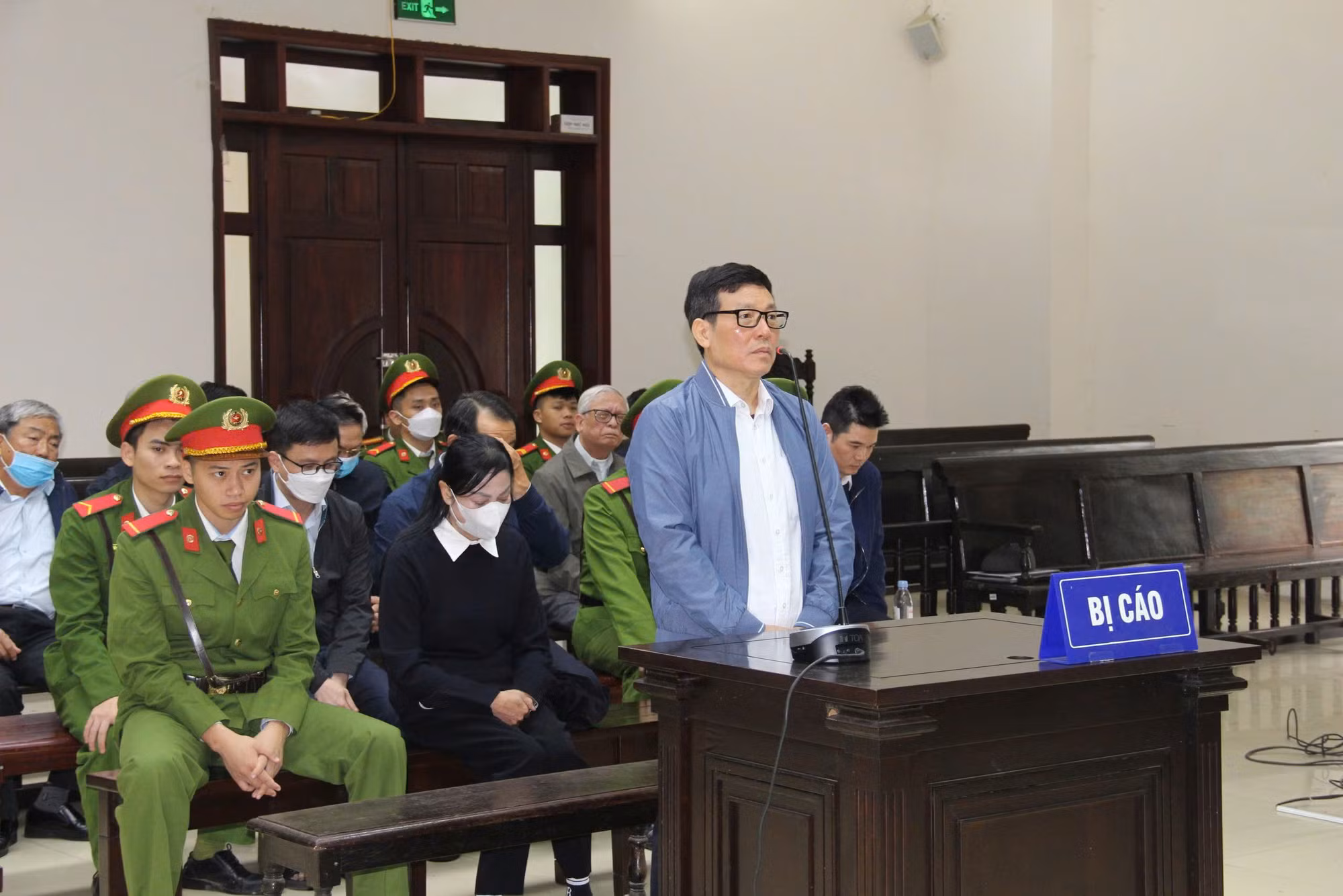 Cựu Bí thư Tỉnh ủy Hoàng Thị Thúy Lan được giảm án từ 14 năm xuống 11 năm 6 tháng tù -0