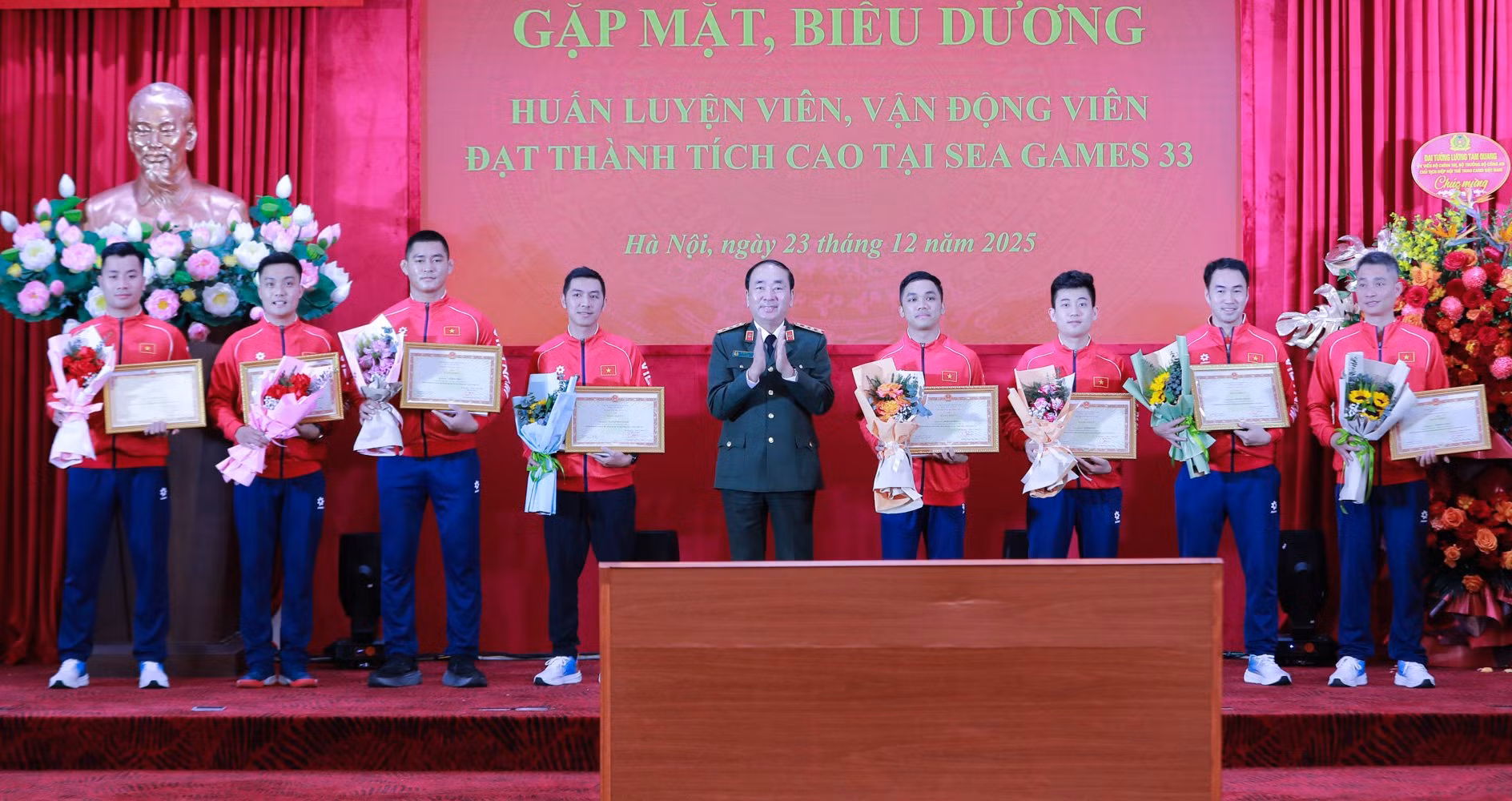 Gặp mặt, biểu dương các HLV, VĐV thể thao CAND đạt thành tích cao SEA Games 33 -0