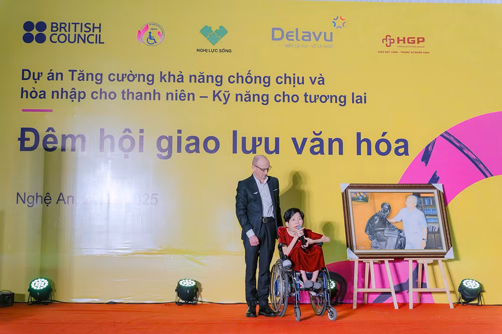 Trao kỹ năng số - Mở cánh cửa hòa nhập cho thanh niên khuyết tật Nghệ An -0