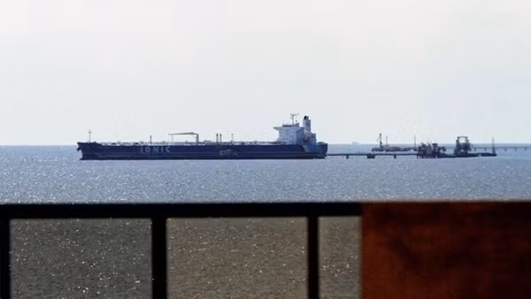 Mỹ thắt chặt kiểm soát dầu từ Venezuela
