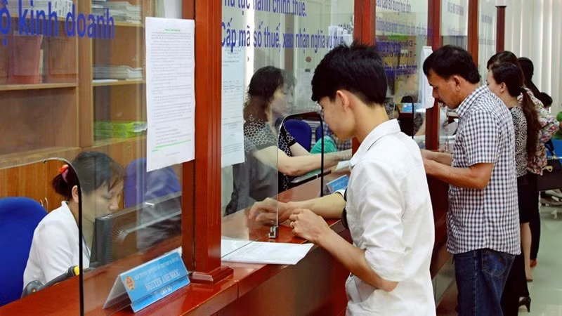 Sửa quy định về kê khai, thu, nộp phí, lệ phí -0