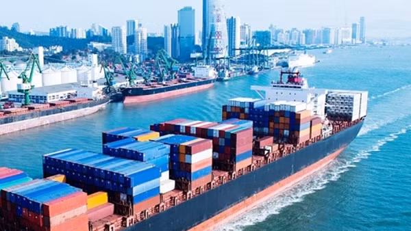 Doanh nghiệp Việt tìm cách thích ứng với cước vận tải biển tăng mạnh