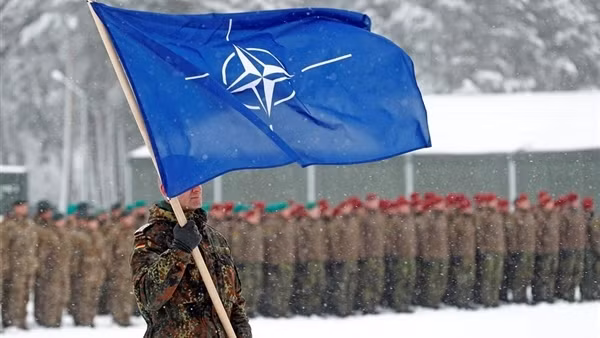 Tổng thống Putin cảnh báo NATO "đừng đùa với lửa"!