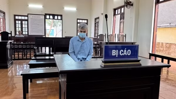 Kẻ bạo hành cháu bé 4 tuổi con riêng của người tình lĩnh án
