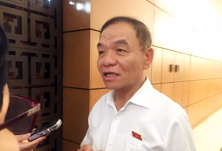 Đại biểu Quốc hội hy vọng Luật TTATGT đường bộ có hiệu lực sẽ ngăn chặn, phòng ngừa các vụ bỏ quên học sinh trên xe ô tô -0