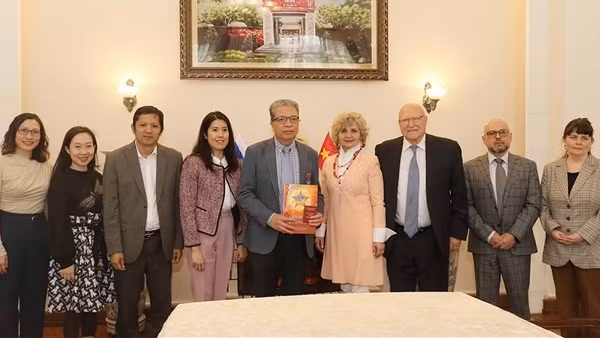 Khẳng định dòng chảy văn hóa Việt Nam tại nước ngoài