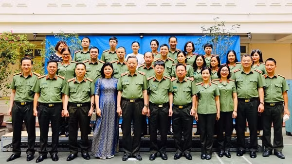 Để mạch nguồn truyền thống Báo CAND luôn chảy mãi ảnh 8