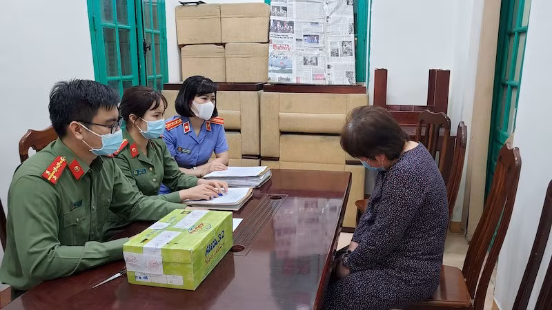 Lật tẩy mánh khoé của nữ quái giả danh Công an để lừa đảo -0