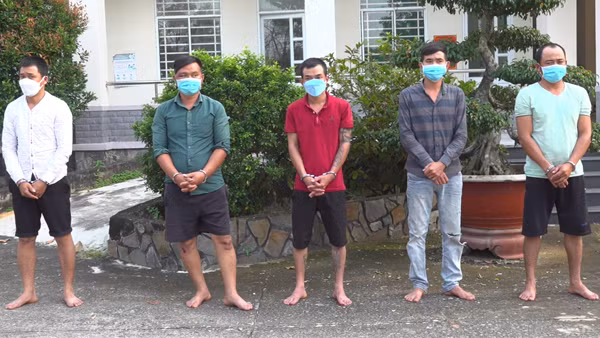 Bắt 2 nhóm cướp giật có nhiều tiền án ảnh 2