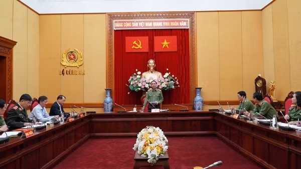 Đổi mới tư duy nhằm nâng cao hiệu quả công tác giáo dục chính trị, tư tưởng ảnh 5