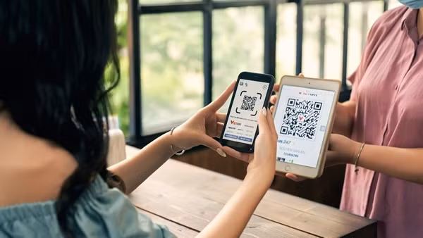 Gian kế mới - “Hack” tài khoản ngân hàng bằng tin nhắn giả mạo ảnh 4