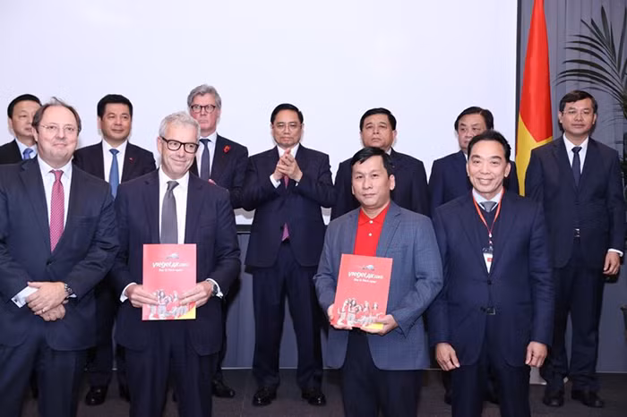 Chùm ảnh: Hoạt động ngày đầu tiên của Thủ tướng Phạm Minh Chính tại Anh -4