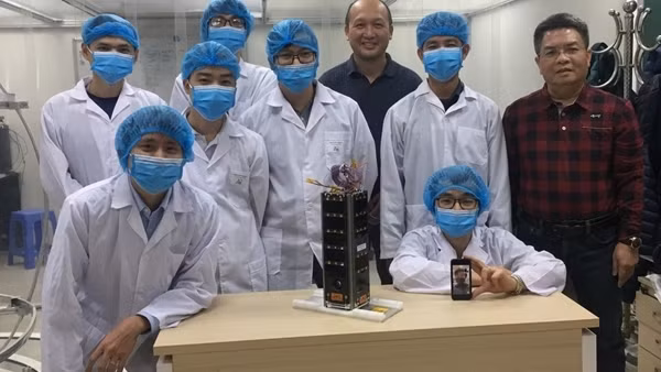 "Là phụ nữ, tôi đam mê học cách làm vệ tinh" ảnh 3