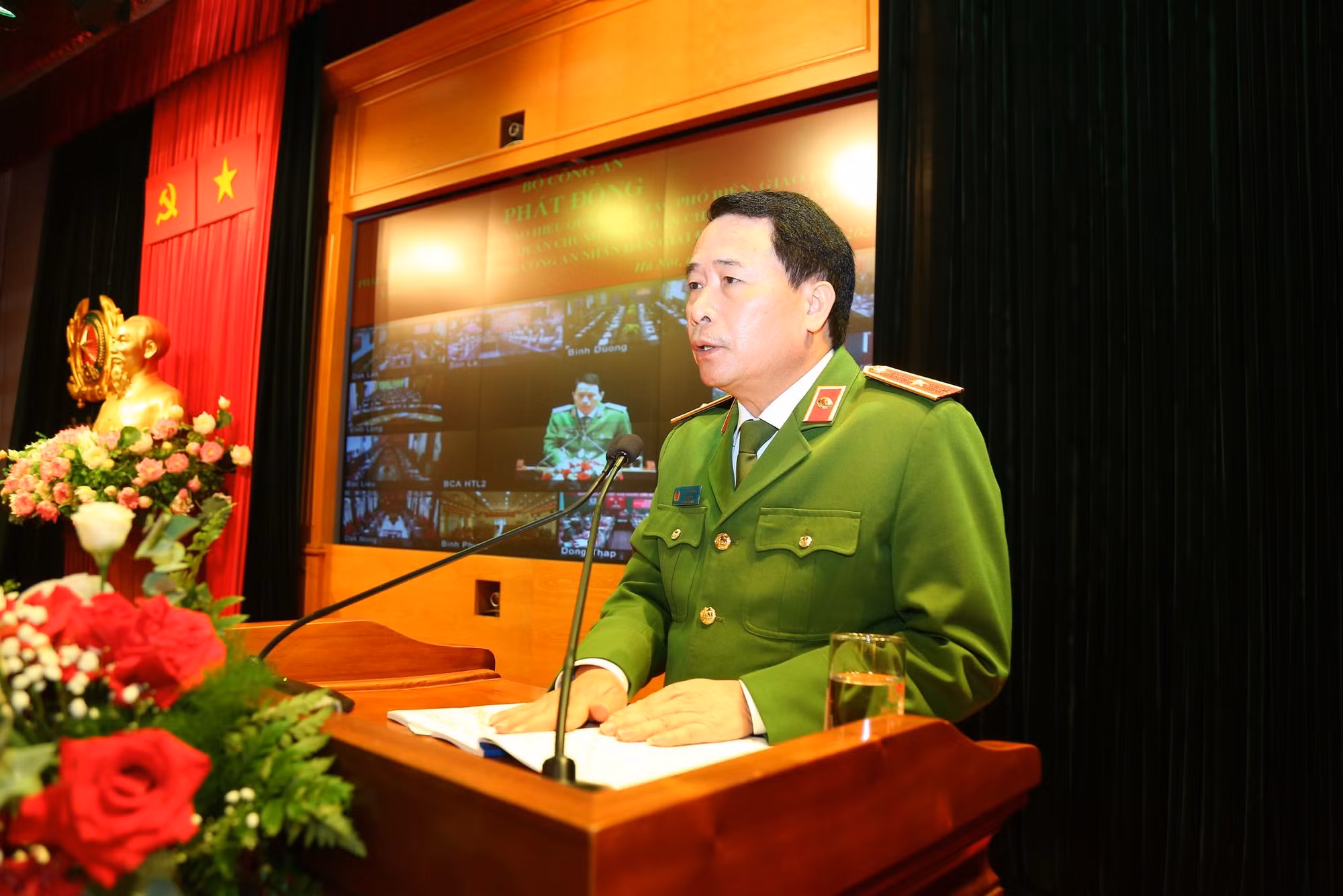 Bộ Công an tổ chức Lễ hưởng ứng Ngày Pháp luật Việt Nam: Nâng cao hiệu quả công tác tổ chức thi hành pháp luật -0