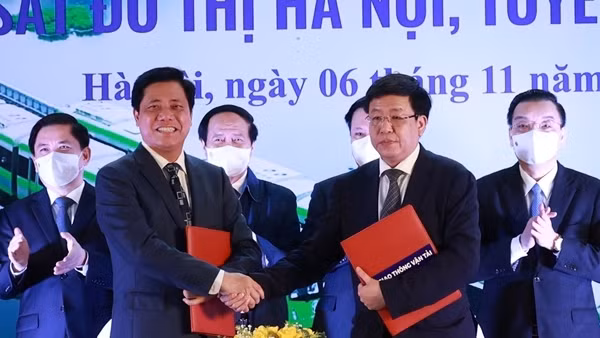 Bố trí điểm trông giữ xe miễn phí cho hành khách đi tàu Cát Linh - Hà Đông ảnh 3