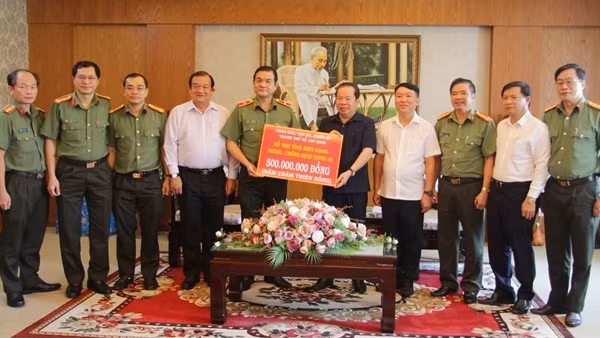 Hậu Giang lập các tổ quản lý F0 tại nhà ảnh 3