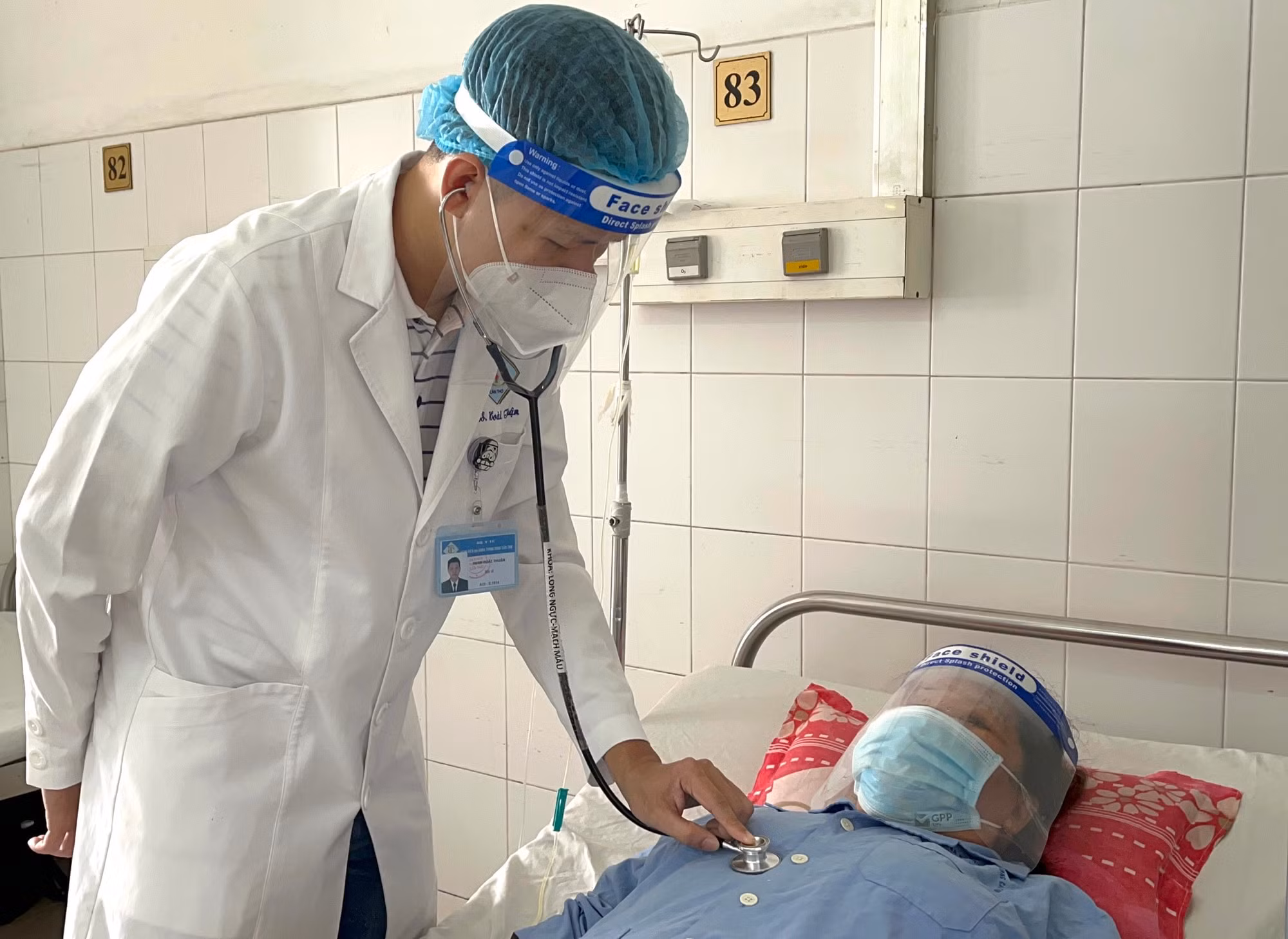 Cứu sống ngoạn mục bệnh nhân “thập tử nhất sinh” -0