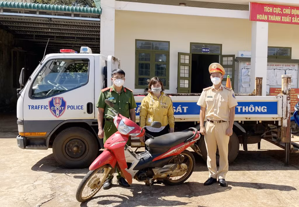 Người dân gửi thư cảm ơn lực lượng CSGT Công an Đắk Nông &nbsp;&nbsp; -0