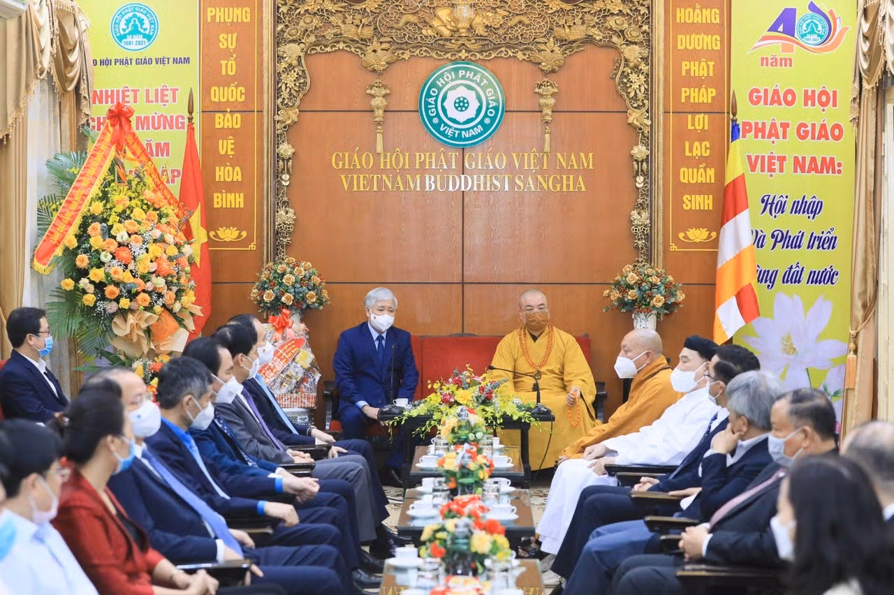 Chủ tịch Ủy ban Trung ương MTTQ Việt Nam Đỗ Văn Chiến thăm, chúc mừng Giáo hội Phật giáo Việt Nam -0