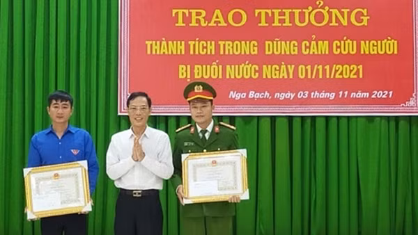 Khen thưởng tập thể, cá nhân phá thành công chuyên án ma tuý tại Sơn La ảnh 4