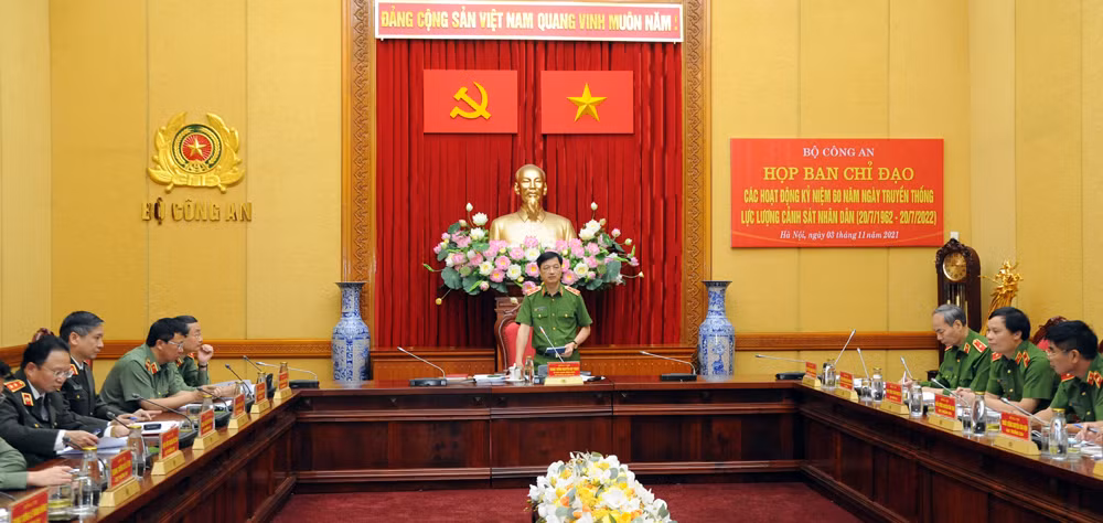 Họp Ban Chỉ đạo các hoạt động kỷ niệm 60 năm Ngày truyền thống lực lượng CSND -0