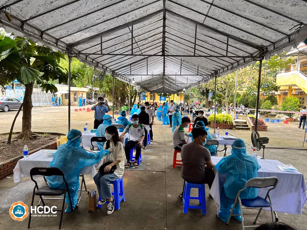 Tiêm vaccine COVID-19 cho trẻ: băn khoăn, lo lắng, vui mừng… -0