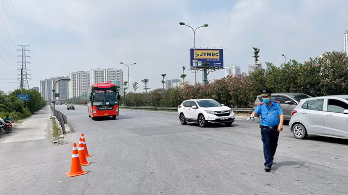 Phối hợp chốt trực, phân luồng đảm bảo an toàn giao thông đến tết Nguyên đán -0