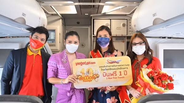 Vietjet tăng tần suất bay nội địa, sẵn sàng bay quốc tế thường lệ trở lại ảnh 3