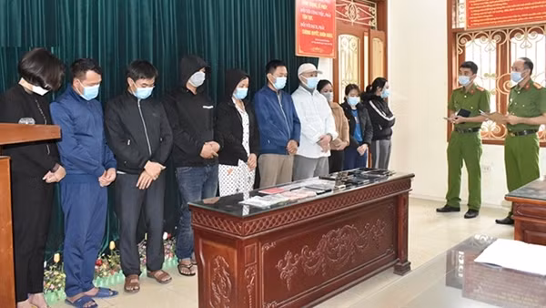 Khen thưởng Công an tỉnh Quảng Bình phá chuyên án nghìn tỷ ảnh 6