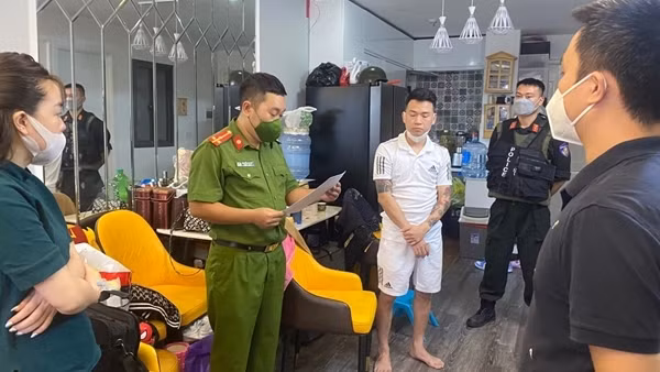 Khởi tố 14 đối tượng trong đường dây đánh bạc 30 nghìn tỷ đồng của Hà "Miên" ảnh 8