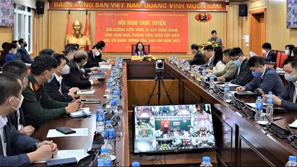 Phóng viên trẻ ở vùng cao Sơn La ảnh 5