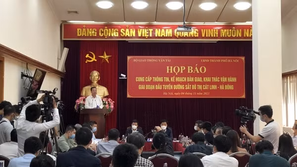 Đường sắt trên cao tuyến Cát Linh - Hà Đông sẵn sàng đón khách ảnh 11
