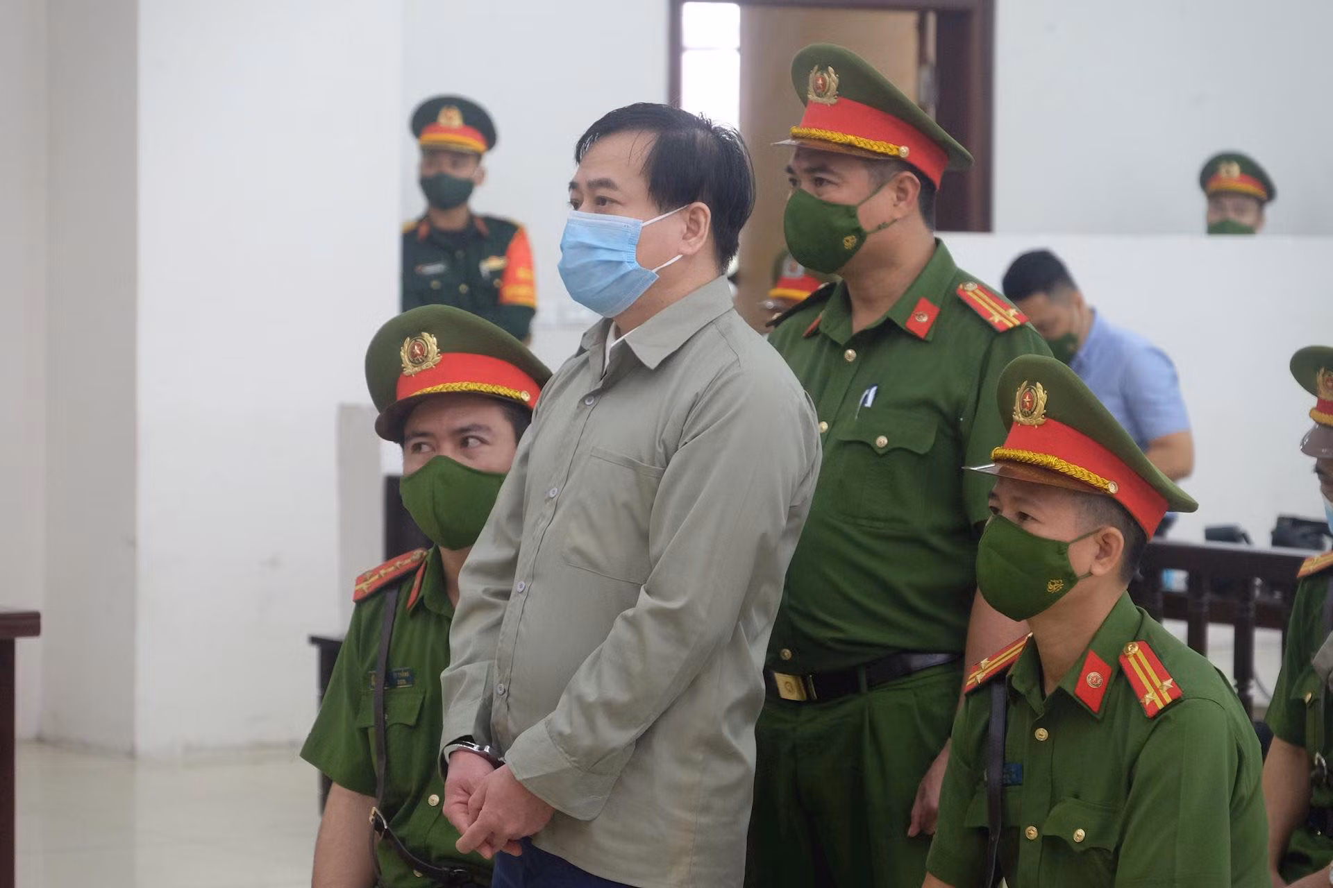 Phan Văn Anh Vũ bị đề nghị từ 7-9 năm tù về tội đưa hối lộ -0