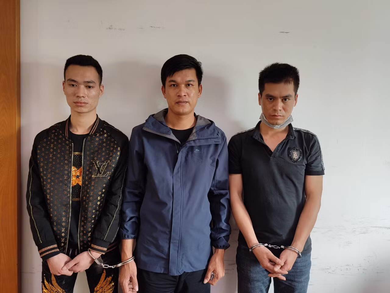 Đặt xe công nghệ tìm nơi 