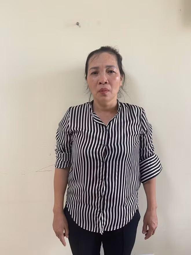 Khởi tố bị can đối với 2 đối tượng chuyên gom đất xen kẹt, gây rối tại trụ sở cơ quan Nhà nước -0