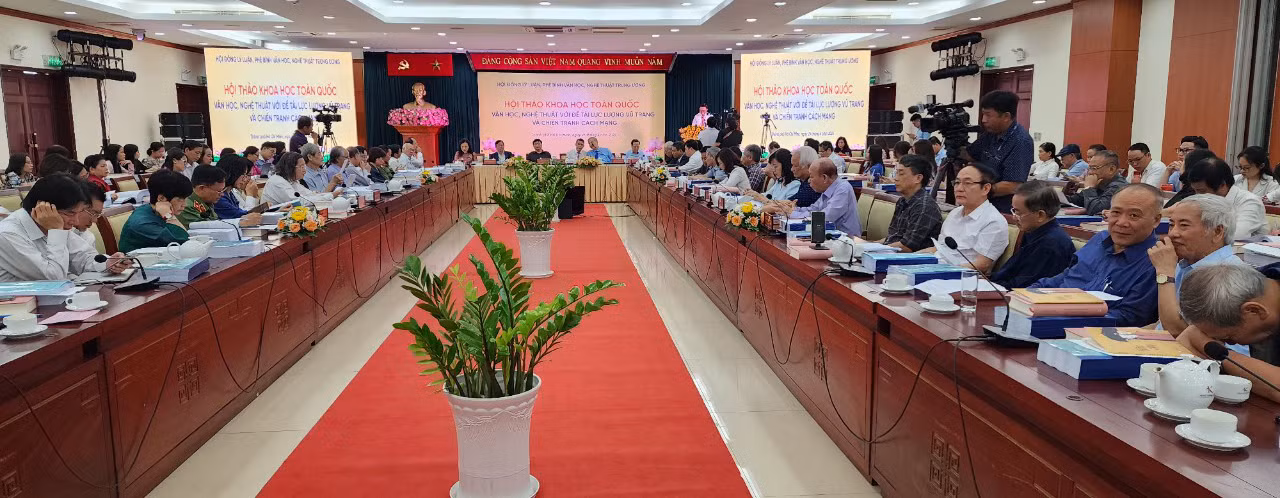 Đề tài văn học - nghệ thuật về lực lượng vũ trang, chiến tranh cách mạng vẫn luôn là dòng chảy mạnh mẽ trong sự nghiệp xây dựng và bảo vệ Tổ quốc -0