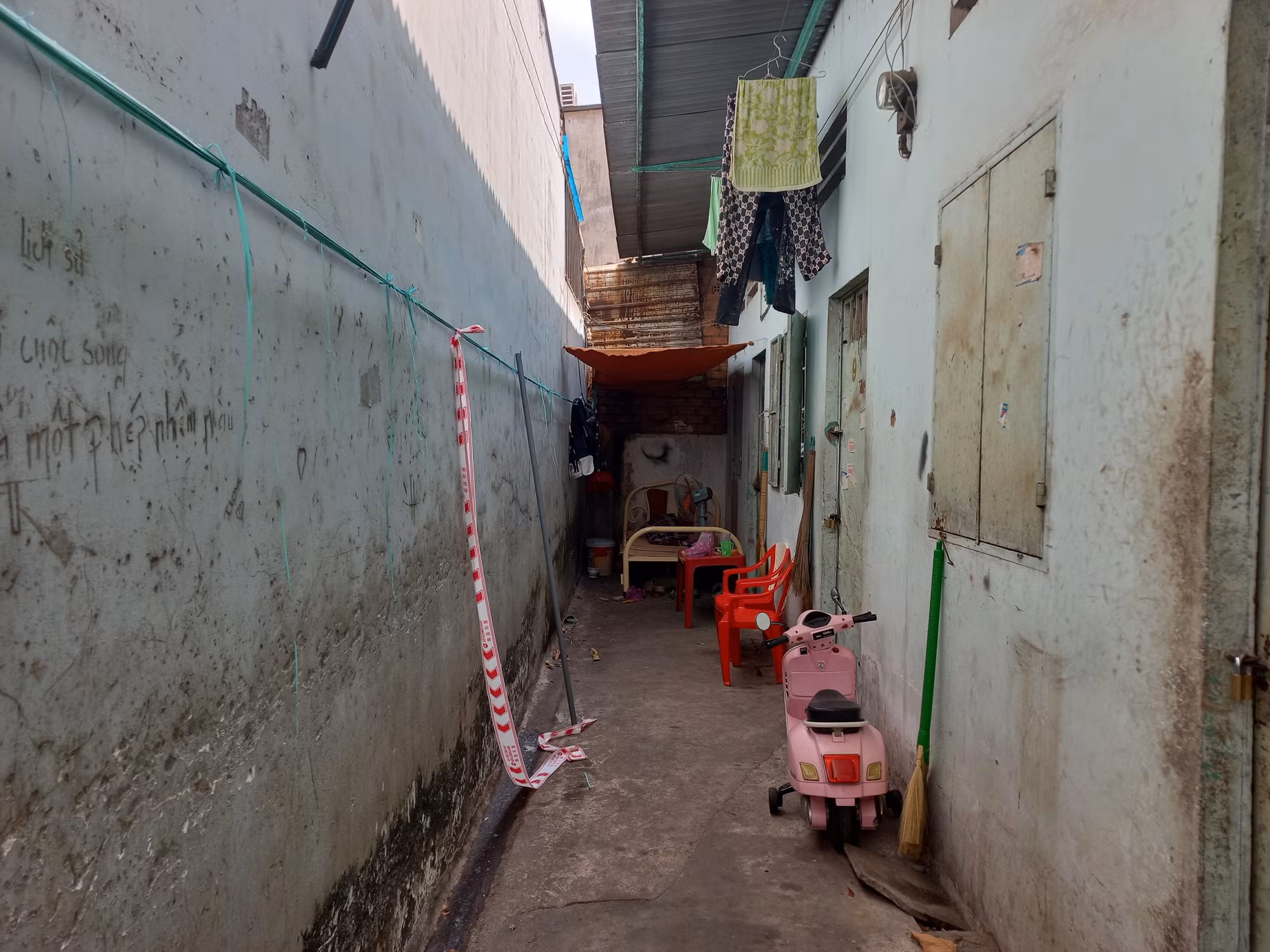 Cô gái 17 tuổi bị người tình của mẹ sát hại trong đêm -0