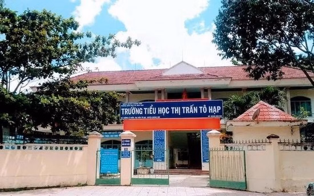 Tác nhân nào khiến cho hàng chục học sinh ở huyện miền núi Khánh Sơn ngộ độc thực phẩm ? -0