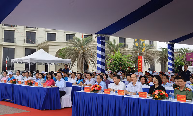 Khai mạc giải Đua thuyền truyền thống vô địch quốc gia năm 2024 -0