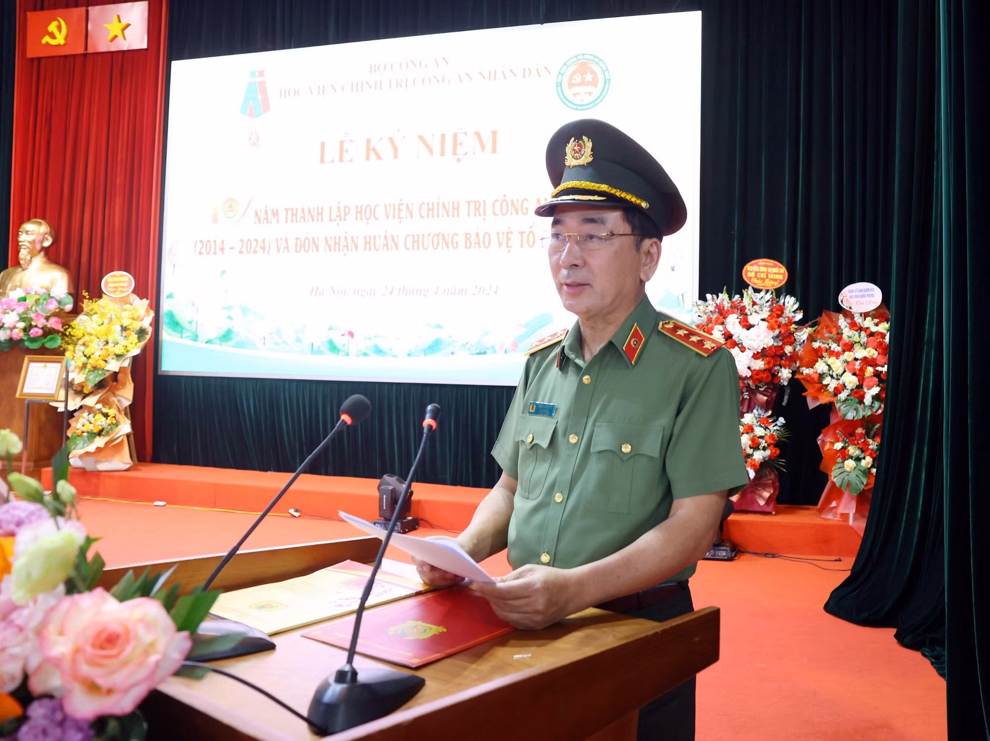 Học viện Chính trị CAND kỷ niệm 10 năm thành lập và đón nhận Huân chương Bảo vệ Tổ quốc -0